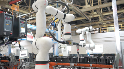 跟著鐵甲探“燈塔工廠” 福康非道路發(fā)動機如何鑄就卓越品質(zhì)？